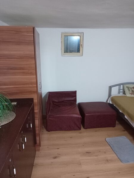 Moinesti, Timisoara, camera in vila